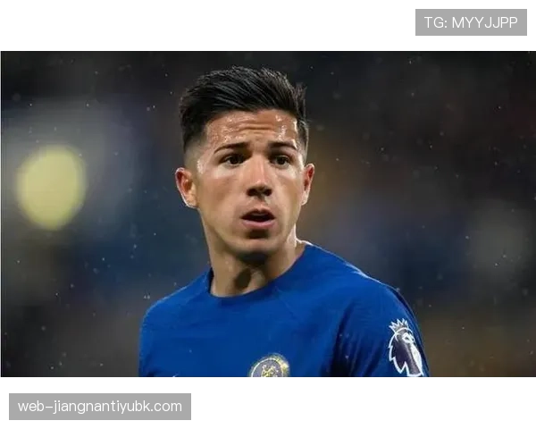 恩佐·费尔南德斯赛场上狂飙，场下居然跟普通人一样周末宅家不出门？