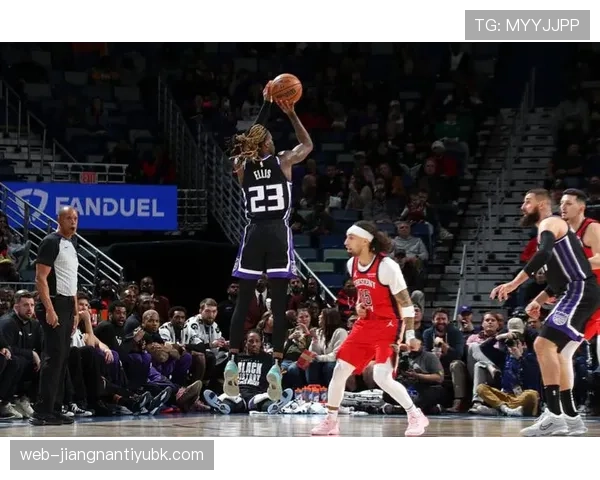 德罗赞背身单打效率提升明显 拉开与麦科勒姆得分结构差距